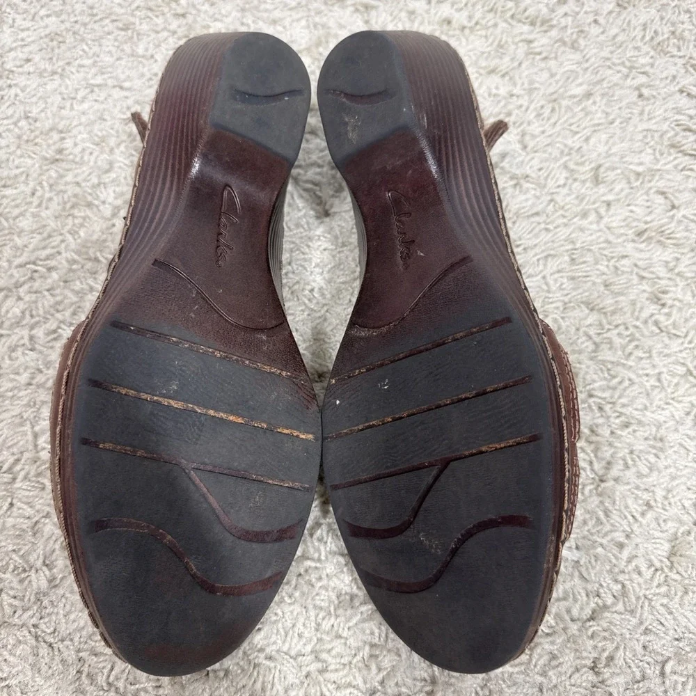 Clarks‎ Wendy River Brown Leather Closed Toe Comfort Shoes Womens 9M Wedge Work